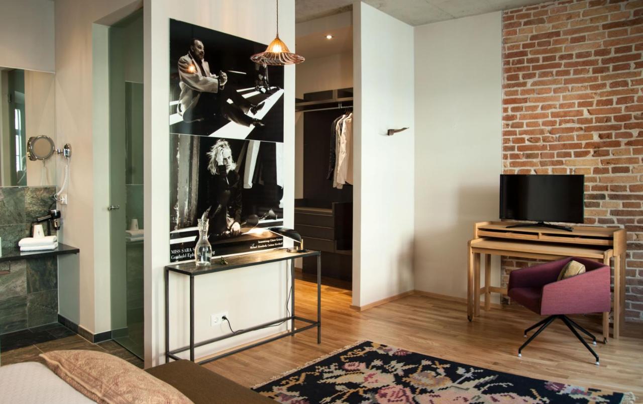 Emmerich Hotel Goerlitz Экстерьер фото A room at the hotel