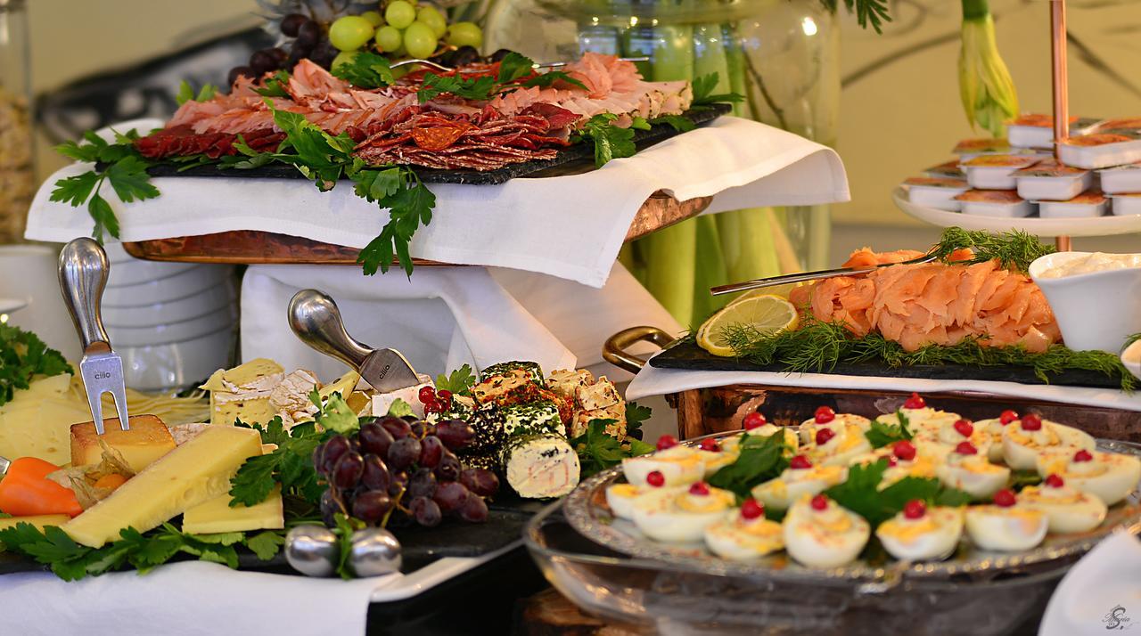 Emmerich Hotel Goerlitz Экстерьер фото A buffet
