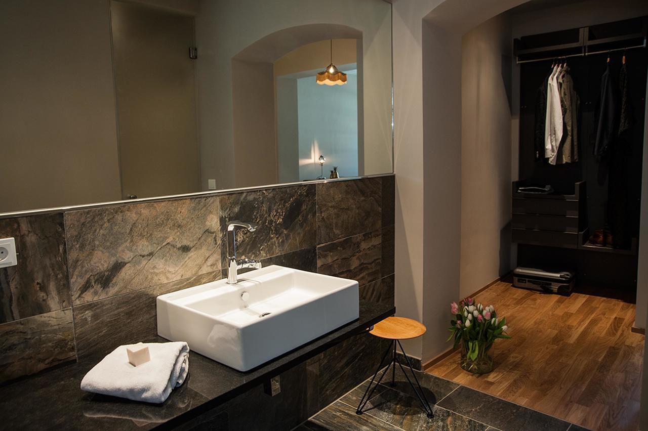Emmerich Hotel Goerlitz Экстерьер фото Bathroom